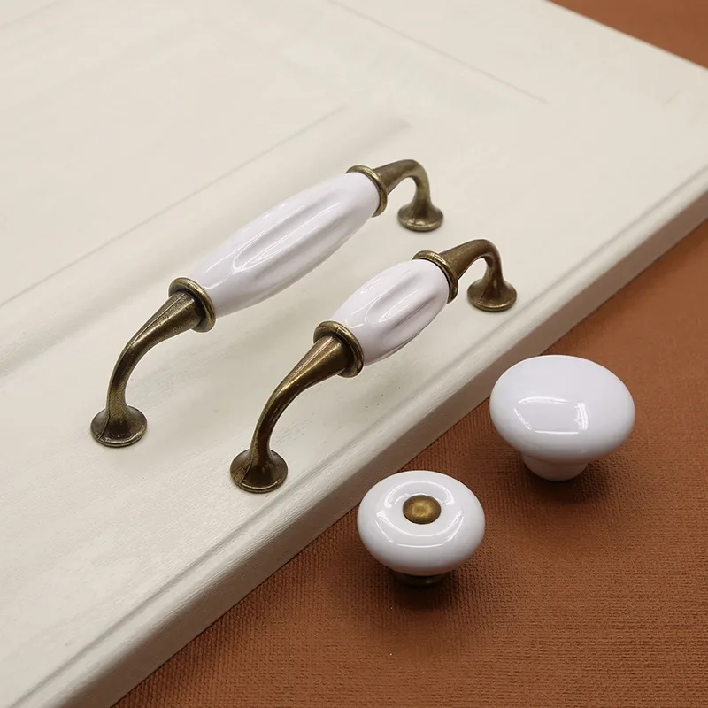 Europese Stijl Zinklegering Ke - Restoration Hardware Furniture Used recensie en prijs