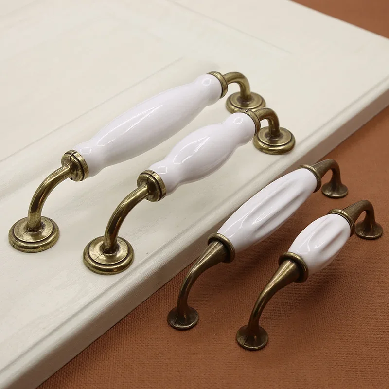 Europese Stijl Zinklegering Ke - Restoration Hardware Furniture Used recensie en prijs