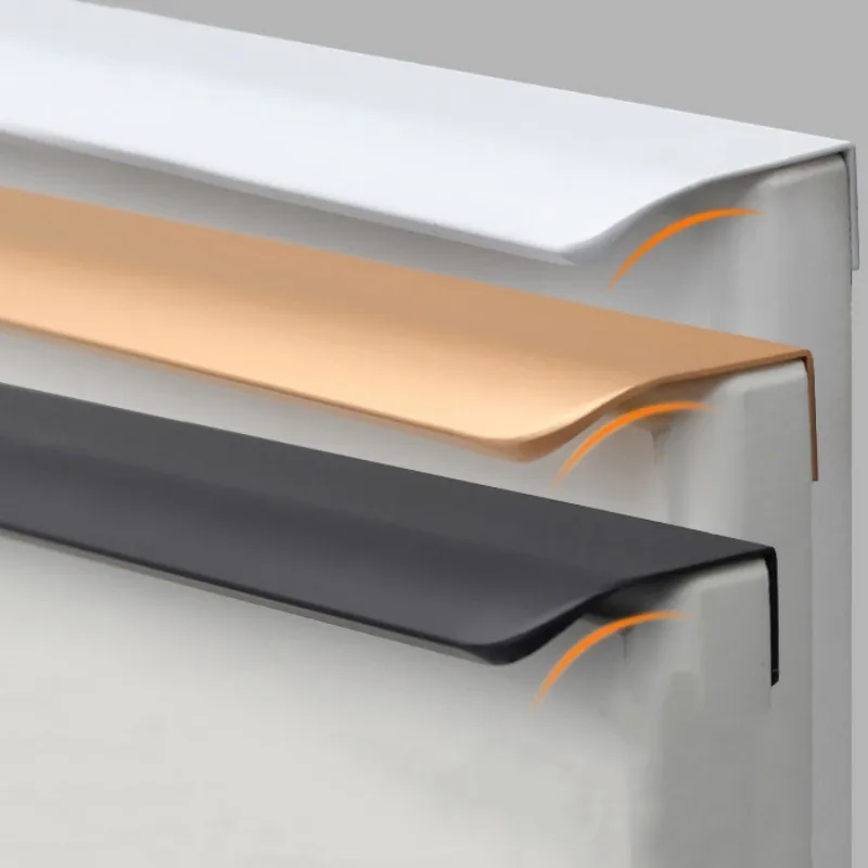 Gouden keukenkast kastdeur onz - Restoration Hardware Furniture Used recensie en prijs